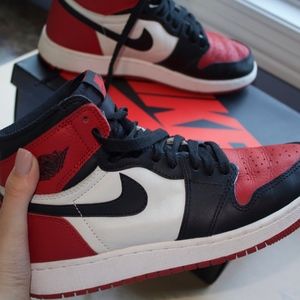 Lightly Used Jordan 1 Retro Bred Toe GS6- W7.5